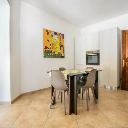 Appartamento Dobby's House Olbia