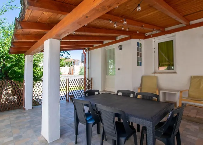 Dobby's House Ольбия