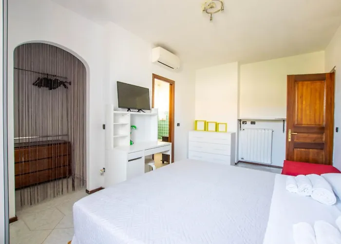 Апартаменты Dobby's House *